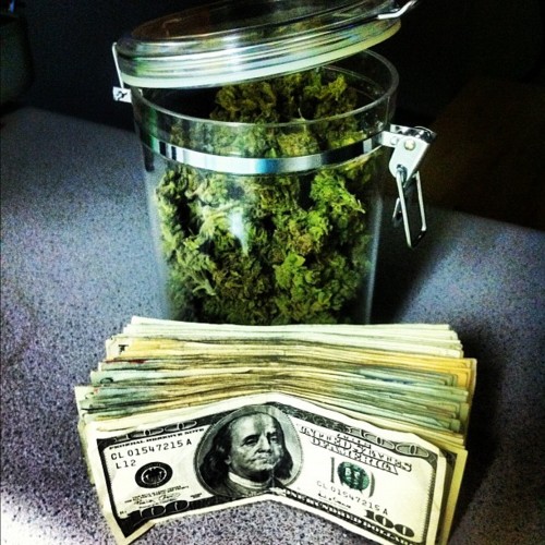 marihuana-a-pieniadze-tania-czy-droga-marihuana